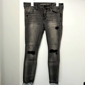 Women’s American Eagle Outfitters super low jegging